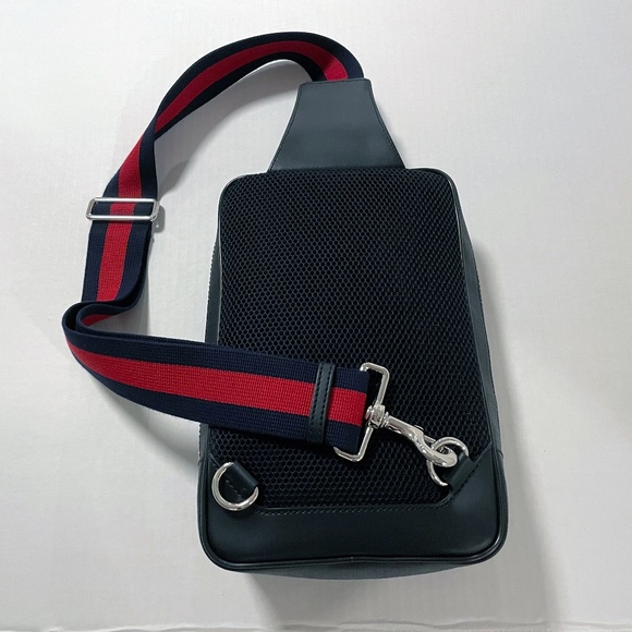 *SOLD* Gucci Black Sling Backpack *Authentic* - Picture 8 of 14